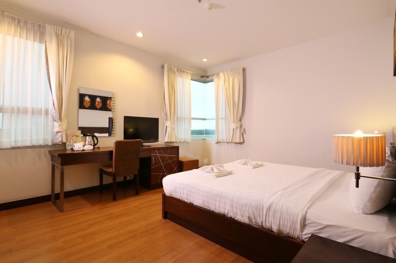 Grande Southern Hotel Thung Song Exterior foto
